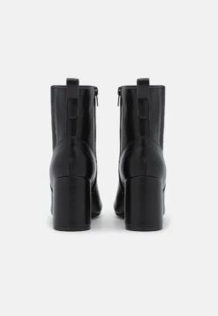 Anna Field Korte Laarzen - Black -Mode Kledingwinkel 5d2d432fbb5944eab4f8cbec25e459e2