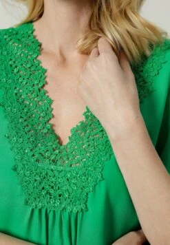 Schlupf - Blouse - Grün 14 Schlupf - Blouse - Grün -Mode Kledingwinkel 6125b9853f704752b2457cfcc226f98a