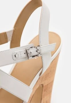 MICHAEL Michael Kors Suki Platform - Sandalen Met Hoge Hak - Optic White -Mode Kledingwinkel 63ab8db6c6254204bbd7d90aa9b4f7c8