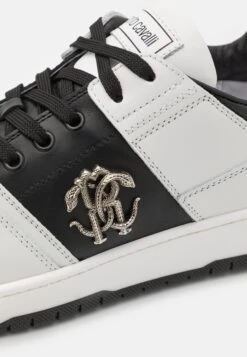 Roberto Cavalli Sneakers Laag - White/Black -Mode Kledingwinkel 6b1dd6ab70084372a03e9cac0fdab07b