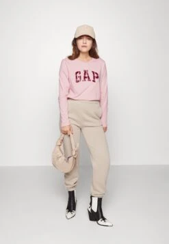 Franchise Logo- Longsleeve - Pink Standard -Mode Kledingwinkel 6b70c6ce535d4069949745cefcb9b606