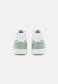 Diadora Magic Basket Demi - Sneakers Hoog - Whisper White/Iceberg -Mode Kledingwinkel 6b9b1f9081f44298ae7bbbf281b0dd23