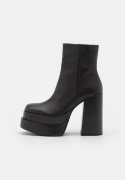 Steve Madden Enkellaarsjes Met Plateauzool - Black -Mode Kledingwinkel 6ca96949c0e84dd0803e25e313e1f959