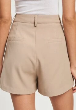 Calli Revel- Shorts - Beige 11 Calli Revel- Shorts - Beige -Mode Kledingwinkel 6e423d5c27134fd79ecc261af2fa081a
