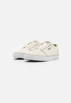 Nieuwe uitgaven -Mode Kledingwinkel 73468e6620ae49d3bed661b21501c19a