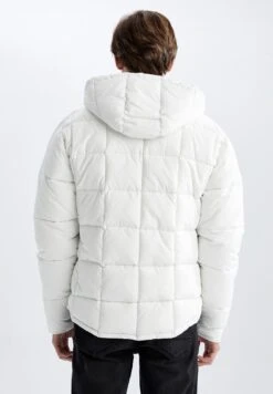 DeFacto Regular Fit- Winterjas - White -Mode Kledingwinkel 737bf44c687c4e66af05bcfca279d457