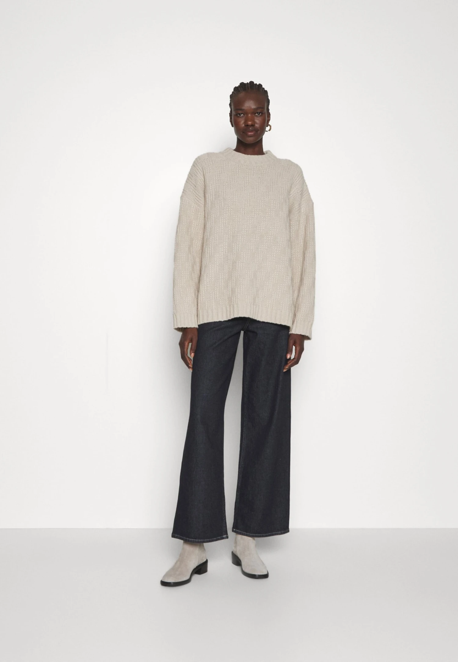 Holzweiler Deja Sweater - Trui - Sand 7 Holzweiler Deja Sweater - Trui - Sand - Afbeelding 5