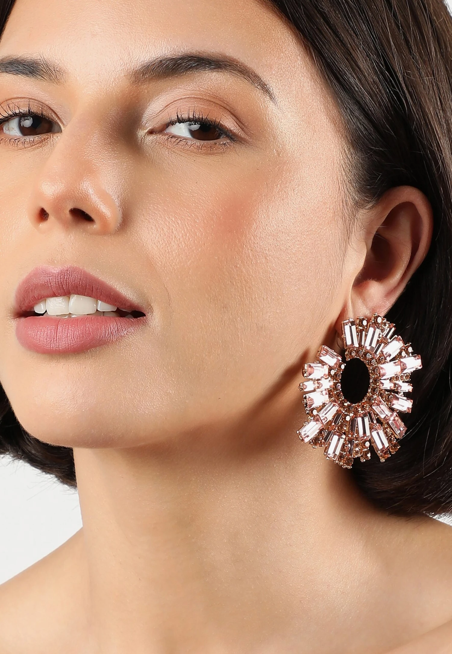 Reese J - Oorbellen - Rose Gold Coloured 3 Reese J - Oorbellen - Rose Gold Coloured