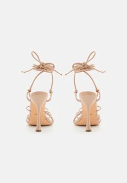 Sandalen Met Hoge Hak - Beige 11 Sandalen Met Hoge Hak - Beige -Mode Kledingwinkel 796e405cd80145d49ba2f42eb6d647c7
