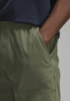 Lululemon Bowline 20 Cm - Korte Broeken - Medium Olive -Mode Kledingwinkel 7986c242e42b49acb119752c4b43a6d3