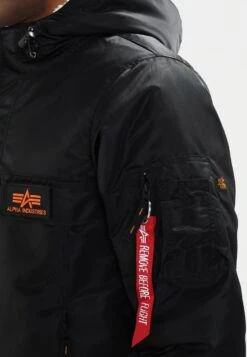 Alpha Industries Anorak - Jas - Black -Mode Kledingwinkel 7cb3863e05c642ad97e314ffd6bc3319