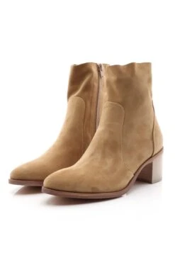 Korte Laarzen - Beige 7 Korte Laarzen - Beige -Mode Kledingwinkel 815e0b7a23734cb385b39e1dd884fbc8