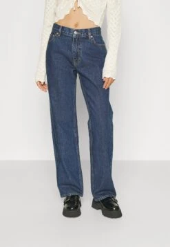 Low Straight- Straight Leg Jeans - Blue