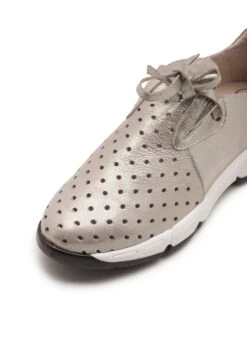 Laura - Sneakers Laag - Gold 11 Laura - Sneakers Laag - Gold -Mode Kledingwinkel 849ffe39898e4939a2a986f60303c20d