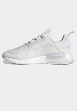 Adidas Originals Nmd_V3 Unisex - Sneakers Laag - Ftwr White/Ftwr White/Grey Two -Mode Kledingwinkel 857b199fafd2456db0093279eadd3fe4