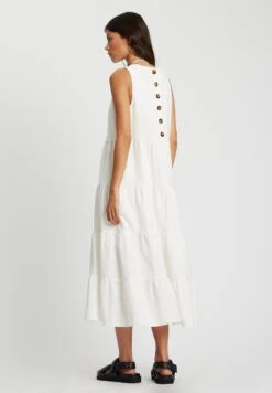 Byron - Jurk - White 10 Byron - Jurk - White -Mode Kledingwinkel 8636038c69574e87b60b4979ed1d849a