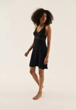 Nieuwe uitgaven -Mode Kledingwinkel 878b25d4229049d0906a8cd8ff5e5e19