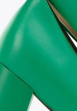 Klassieke Pumps - Green 16 Klassieke Pumps - Green -Mode Kledingwinkel 87ab314d459f48d795fb0d160e6fe951