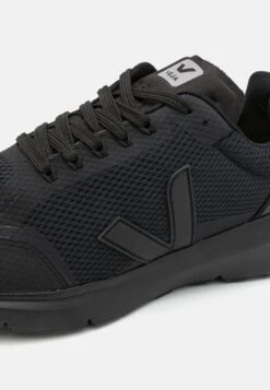 Veja Fair Trade Sarl - Sneakers Laag - Full Black -Mode Kledingwinkel 87d5f9dccd5f45bbbd02febca2160460