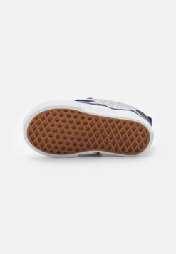 Vans Slip-On Unisex - Instappers - Port Royale/True White -Mode Kledingwinkel 933c9171b1f84897a4d19be2354d21f3