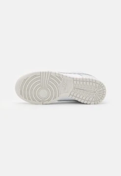 Nike Sportswear Dunk- Sneakers Laag - White/Photon Dust White -Mode Kledingwinkel 93c35aab5e444ed1831eedf8172b7150