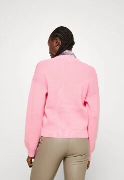 Notes Du Nord Fanny Cardigan - Vest - Pink Passion -Mode Kledingwinkel 9401140c6c954a19a89ce463be99d562
