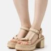 Cult Gaia Elka Platform - Sandalen Met Plateauzool - Natural -Mode Kledingwinkel 94723ed898654923a257637811f06374