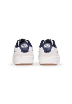 Sevaro S - Sneakers Laag - White/Fila Navy -Mode Kledingwinkel 9916e55b5a0747c3a00856d2230718d5