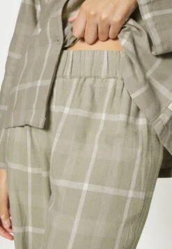 ESPRIT Flannel Check - Pyjama - Light Khaki -Mode Kledingwinkel 999c82df9a5f4be8a4a0e3f573cf0ad9