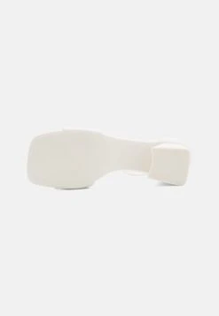 Call It Spring Vickie - Sandalen - White -Mode Kledingwinkel 99b2037c520e4ef9958077820096fbd7