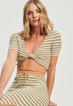 Calli Pia - T-Shirt Print - Knit Stripe -Mode Kledingwinkel 9cf9282bce2a4dcdac64b4485f7bb869