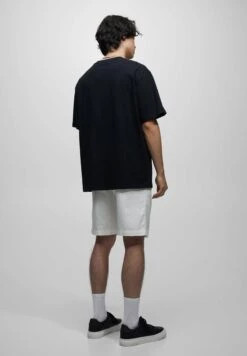 PULL & BEAR Rustic Bermuda - Shorts - White 10 PULL & BEAR Rustic Bermuda - Shorts - White -Mode Kledingwinkel 9d658dfe08d04a729e9e193bc20f9dc0