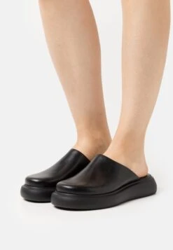 Vagabond Blenda - Muiltjes - Black