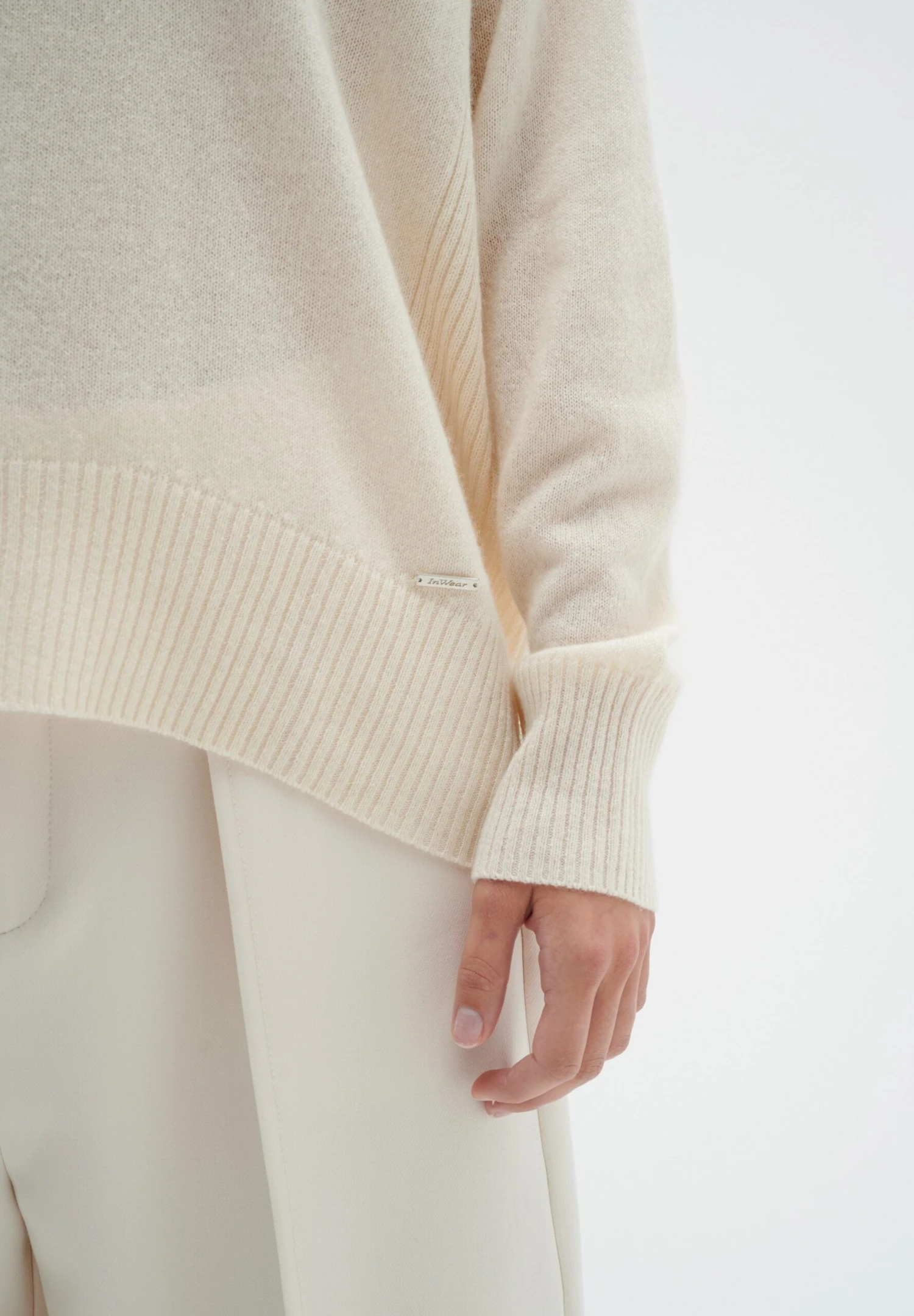 InWear Lukka V-Neck Premium - Trui - Whisper White 8 InWear Lukka V-Neck Premium - Trui - Whisper White - Afbeelding 6