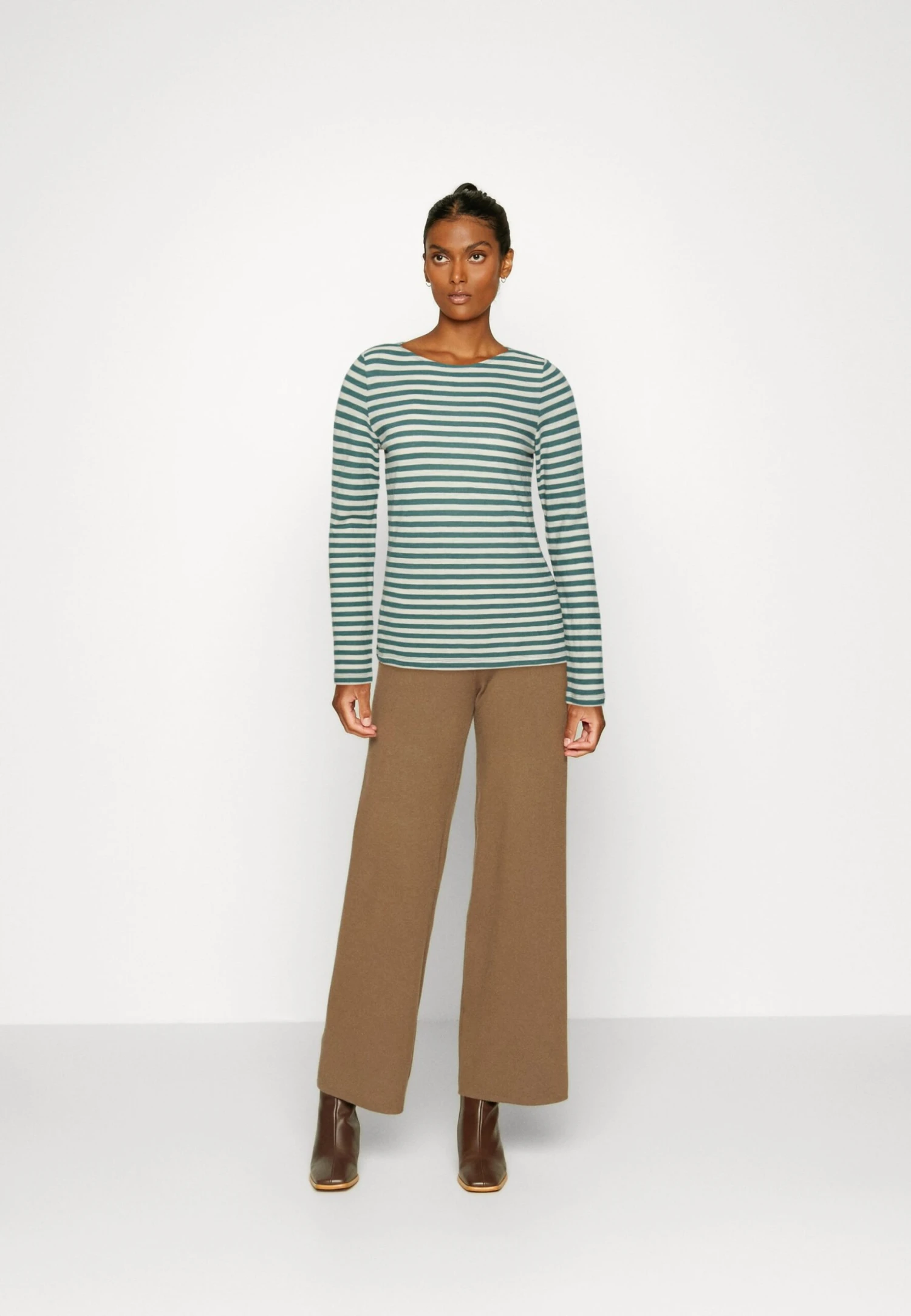 Marc O'Polo Long Sleeve Boat Neck - Longsleeve - Lake Green 4 Marc O'Polo Long Sleeve Boat Neck - Longsleeve - Lake Green - Afbeelding 2