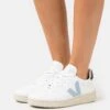 Veja V-10 - Sneakers Laag - White/Steel/Nautico 2 Veja V-10 - Sneakers Laag - White/Steel/Nautico -Mode Kledingwinkel a7ee8c10c161405e83222a029e980164