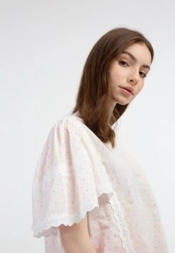 MyMO Blouse - Weiss Pinkorange Punkte -Mode Kledingwinkel a820993d5d6148d3ae9bf44199e0b341