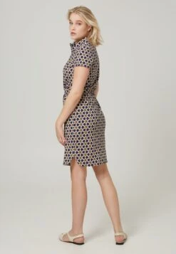 What She Said - Button-Through With Belt - Blousejurk - Multicoloured 8 What She Said - Button-Through With Belt - Blousejurk - Multicoloured -Mode Kledingwinkel a8e5dbcef9304693bd3ab52781d2daa9