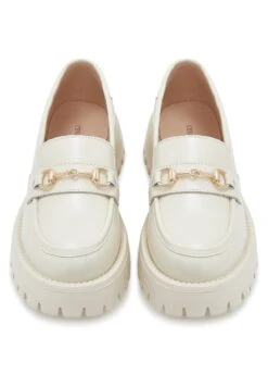 Instappers - Beige -Mode Kledingwinkel b38d6e5f3c23405d86fb15aec553e19f