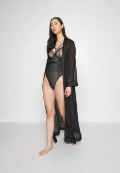 Playful Promises Harper Bodysuit - Body - Black -Mode Kledingwinkel b46ca1c892b043ef94750a5f6c555c8c