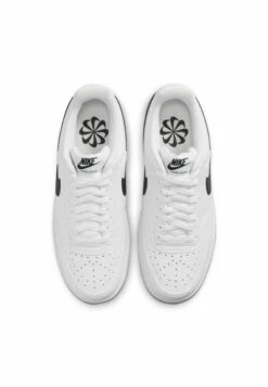 Nike Sportswear Sneakers Laag - White -Mode Kledingwinkel bff9613f04a74aae85747f291bf0564d