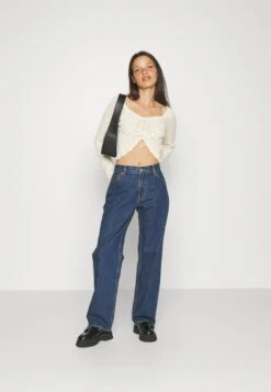 Low Straight- Straight Leg Jeans - Blue 8 Low Straight- Straight Leg Jeans - Blue -Mode Kledingwinkel c1bfb5fe83d84bf09c1d9b40dc982e47