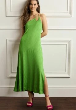 Next One Shoulder Standard - Maxi-Jurk - Green