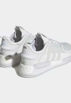 Adidas Originals Nmd_V3 Unisex - Sneakers Laag - Ftwr White/Ftwr White/Grey Two -Mode Kledingwinkel c272514552534456a1f584de309d4c4b
