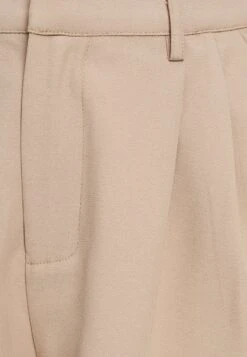 Calli Revel- Shorts - Beige 13 Calli Revel- Shorts - Beige -Mode Kledingwinkel c2910ca3d6bd4697a56272abceb37e75