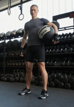 Nike Performance Metcon 8 Unisex - Trainingsschoen - Black/White/Dark Smoke Grey/Smoke Grey -Mode Kledingwinkel c2f6f90d89264a95bde1f56dd625f233