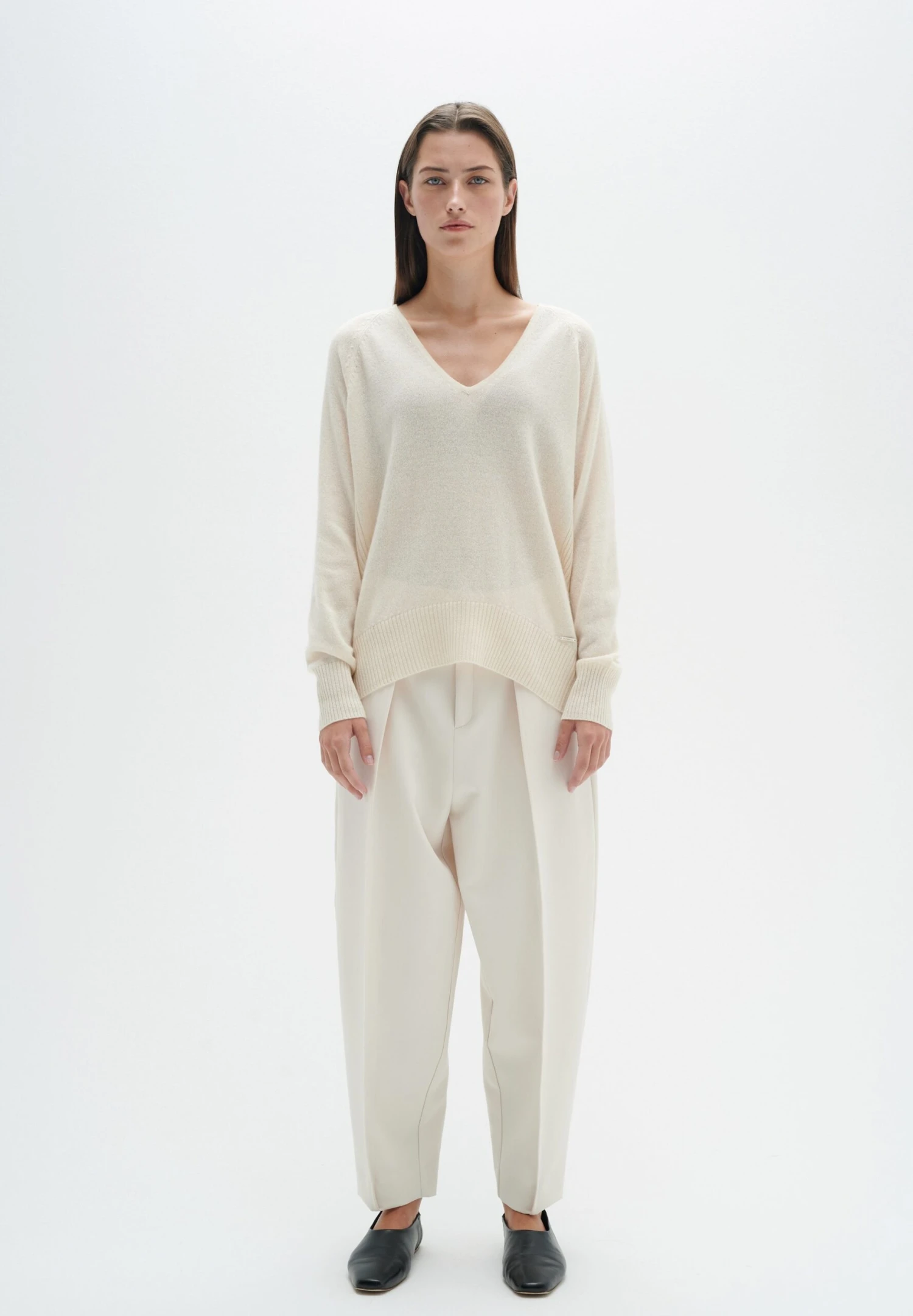 InWear Lukka V-Neck Premium - Trui - Whisper White 4 InWear Lukka V-Neck Premium - Trui - Whisper White - Afbeelding 2