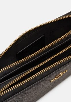 Coach Polished Pebble Kira Crossbody - Schoudertas - Black -Mode Kledingwinkel c3d42ac89e664a668261b7a2468bb077