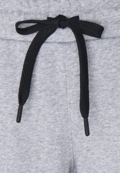 Under Armour Rival - Trainingsbroek - Steel Medium Heather -Mode Kledingwinkel c815c7a1fa744c4dbaecc808668fee4b