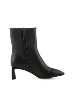 Shoe The Bear Stb-Arlo - Korte Laarzen - Schwarz 11 Shoe The Bear Stb-Arlo - Korte Laarzen - Schwarz -Mode Kledingwinkel c99bd0e4e1d941b689b65a0c94463b20